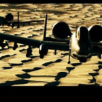 รุมยำหุ่นยนต์แมงป๋องสังหารในทะเลทราย