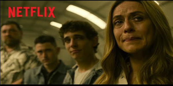 โบกมือลาทักทายศาสตราจารย์และลูกเรือในตอนสุดท้าย